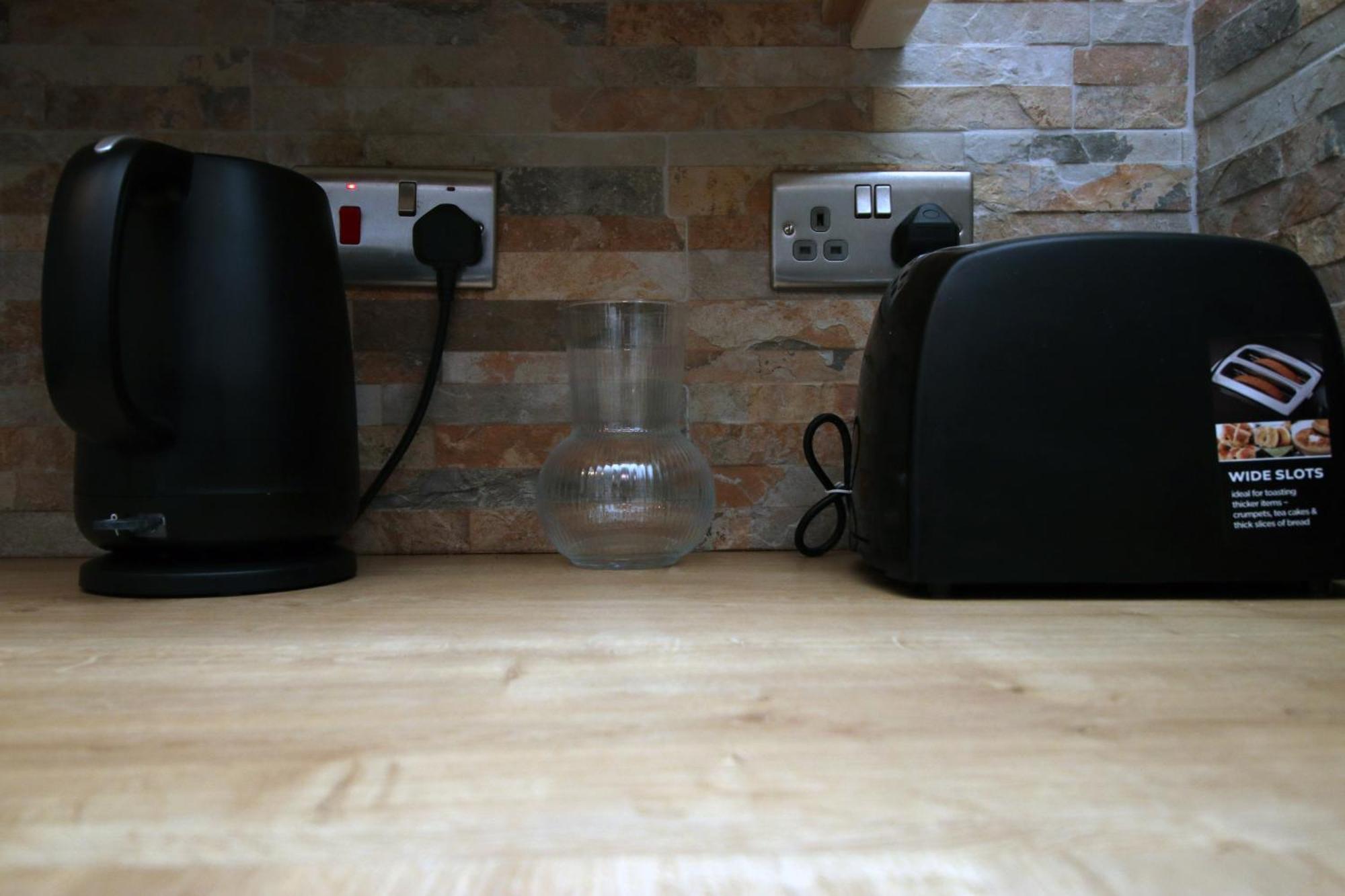 Cosy 3Br Home, Scenic Views, Ideal For Walks & Work Abertillery Экстерьер фото