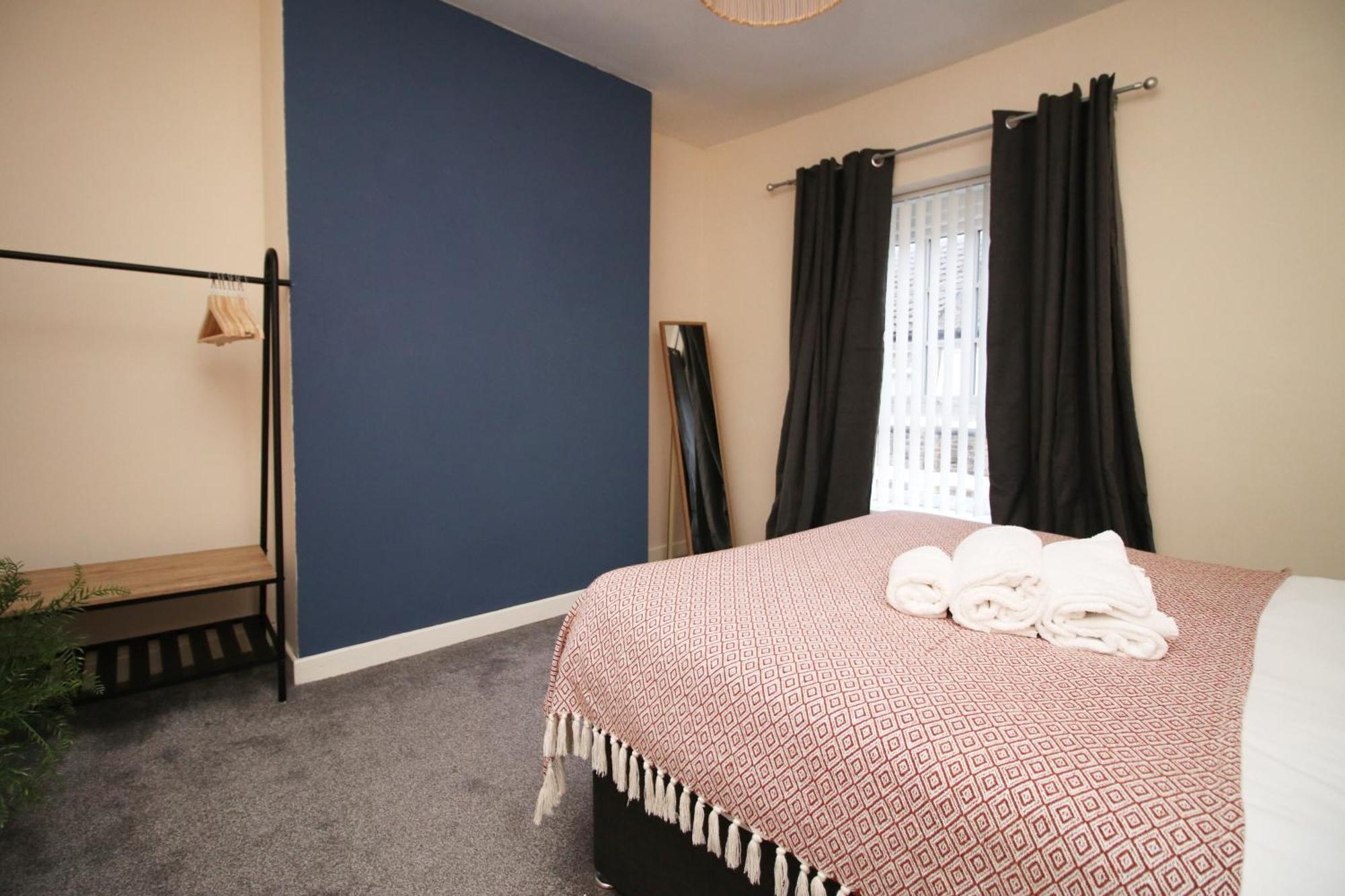 Cosy 3Br Home, Scenic Views, Ideal For Walks & Work Abertillery Экстерьер фото